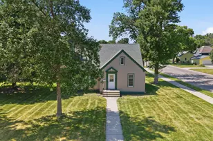 1002 Cedar St, Alexandria, MN 56308 - Photo 51