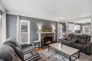 867 Delaware Ave, Saint Paul, MN 55107 - Photo 1