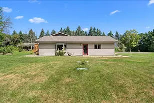 566 Plourde Dr, Somerset, WI 54025 - Photo 7