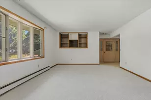 84 Logan Ave W, West Saint Paul, MN 55118 - Photo 9