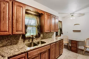 927 Birch St S, Cambridge, MN 55008 - Photo 9
