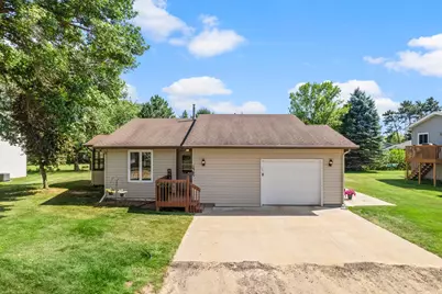 1365 2nd Avenue SE, Cambridge, MN 55008 - Photo 1