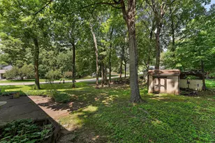 4125 Thrushwood Ln, Minnetonka, MN 55345 - Photo 9