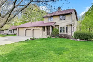 2133 Trumble Ct, Chaska, MN 55318 - Photo 1