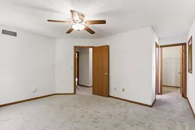 2133 Trumble Court, Chaska, MN 55318 - Photo 19