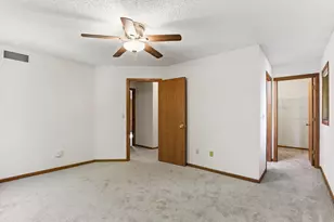 2133 Trumble Ct, Chaska, MN 55318 - Photo 19