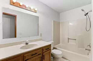 2133 Trumble Ct, Chaska, MN 55318 - Photo 25
