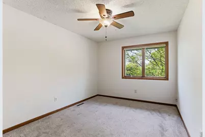 2133 Trumble Court, Chaska, MN 55318 - Photo 21