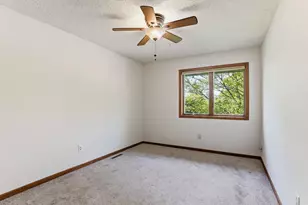 2133 Trumble Ct, Chaska, MN 55318 - Photo 21