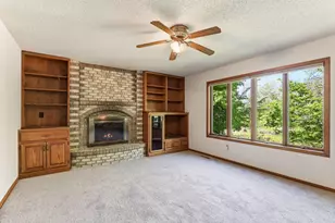 2133 Trumble Ct, Chaska, MN 55318 - Photo 11