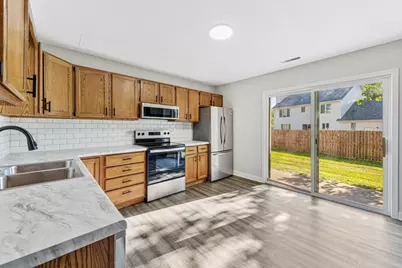 1639 Pleasant View Drive, North Mankato, MN 56003 - Photo 7