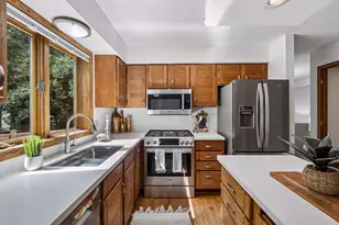 2248 James St, Eagan, MN 55122 - Photo 9