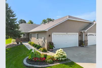 7632 Newbury Road, Woodbury, MN 55125 - Photo 1