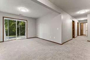 1434 Eastlake Dr, Chaska, MN 55318 - Photo 25