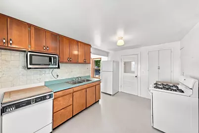 5210 Colfax Avenue N, Minneapolis, MN 55430 - Photo 3