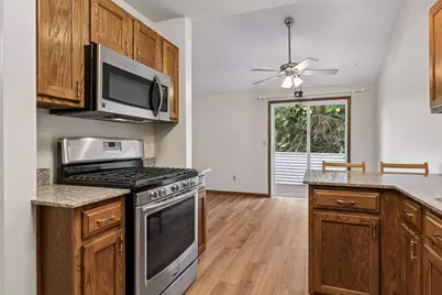7887 72nd Street S, Cottage Grove, MN 55016 - Photo 5