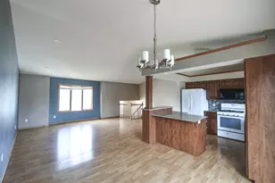 1002 W 2nd St, Zumbrota, MN 55992 - Photo 7
