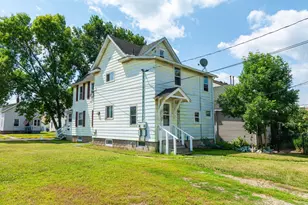 205 4th St N, Virginia, MN 55792 - Photo 1