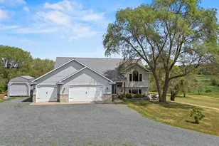 1683 89th St, New Richmond, WI 54017 - Photo 3