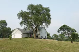 1683 89th St, New Richmond, WI 54017 - Photo 3