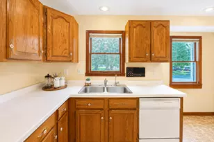 172 Charles Ave, Red Wing, MN 55066 - Photo 5