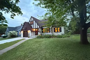 2921 Yosemite Ave S, Saint Louis Park, MN 55416 - Photo 3
