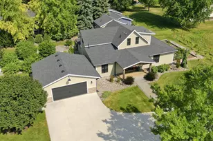 396 Maple Ln SE, New Prague, MN 56071 - Photo 3