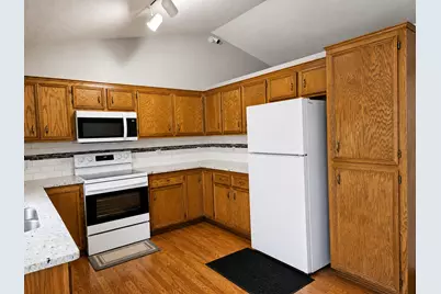 7005 Jocelyn Avenue S, Cottage Grove, MN 55016 - Photo 11