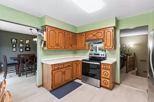 1415 Sycamore Ln N, Plymouth, MN 55441 - Photo 19