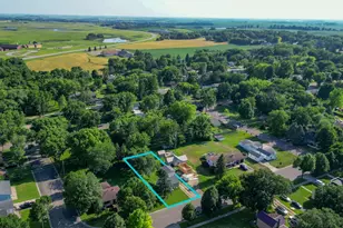 620 E Adolphus Ave, Fergus Falls, MN 56537 - Photo 5