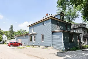 1114 University Dr N, Fargo, ND 58102 - Photo 3
