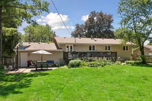 2006 River Hills Dr, Burnsville, MN 55337 - Photo 33