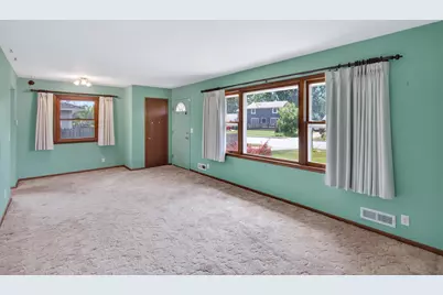 10475 6th Street NE, Blaine, MN 55434 - Photo 7