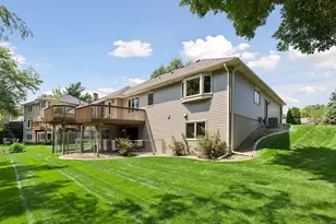 314 Wedgewood Dr, Mahtomedi, MN 55115 - Photo 47