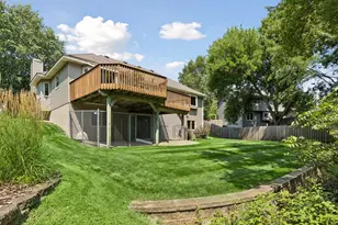 314 Wedgewood Dr, Mahtomedi, MN 55115 - Photo 49