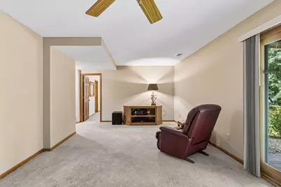 314 Wedgewood Drive, Mahtomedi, MN 55115 - Photo 41