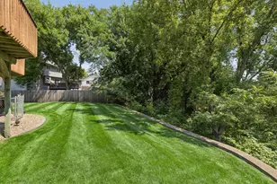 314 Wedgewood Dr, Mahtomedi, MN 55115 - Photo 55