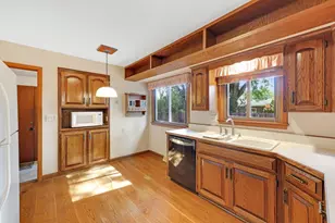 999 Overton Dr NE, Fridley, MN 55432 - Photo 9