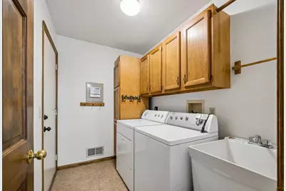 6306 Crackleberry Trail, Woodbury, MN 55129 - Photo 51