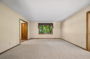 6306 Crackleberry Trail, Woodbury, MN 55129 - Photo 37