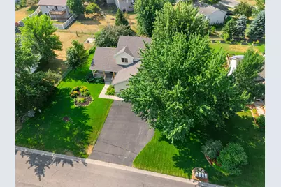 1011 Hillock Street NW, Isanti, MN 55040 - Photo 3