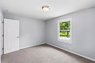 10500 Vessey Rd, Bloomington, MN 55437 - Photo 17