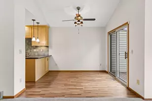 3149 Farnum Dr, Eagan, MN 55121 - Photo 9