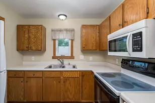 1655 Valley View Dr, North Mankato, MN 56003 - Photo 11