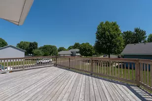 1655 Valley View Dr, North Mankato, MN 56003 - Photo 15