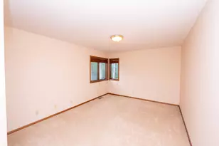 1820 Interlachen Alcove, Woodbury, MN 55125 - Photo 77