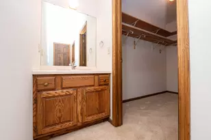 1820 Interlachen Alcove, Woodbury, MN 55125 - Photo 63