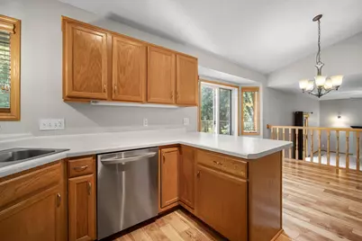 960 Wildflower Court, Eagan, MN 55123 - Photo 13