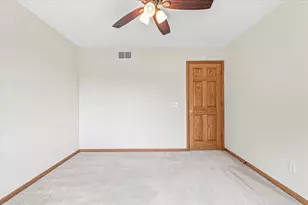 1722 Orchard Dr, Woodbury, MN 55125 - Photo 35