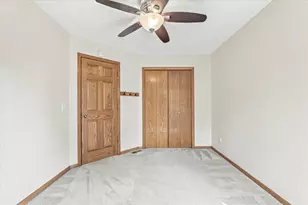 1722 Orchard Dr, Woodbury, MN 55125 - Photo 33